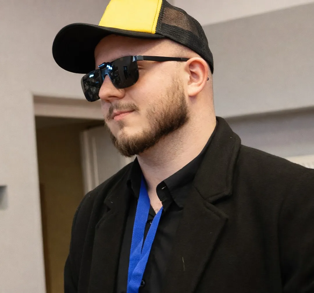 Szymon
"Niwez"
Kołtun